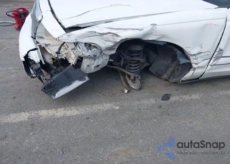 2004 Mercury Grand Marquis Gs из США, поврежденный, VIN 2MEFM74W24X654185